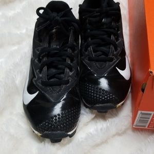 Boys Nike baseball cleats